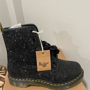 Dr Marten black glitter combat boot. New with tag. Size 9